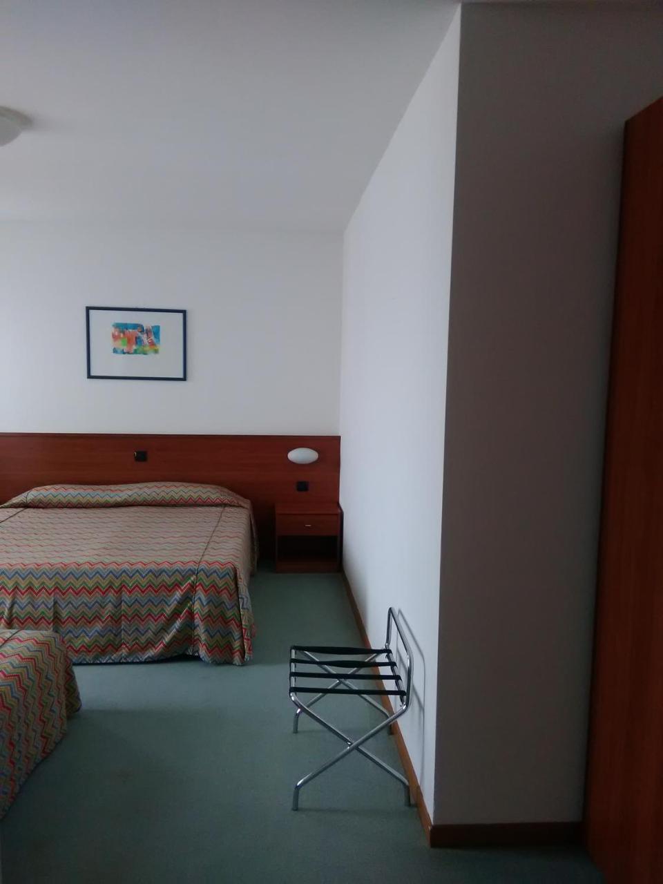 Hotel Naonis Cordenons Ngoại thất bức ảnh